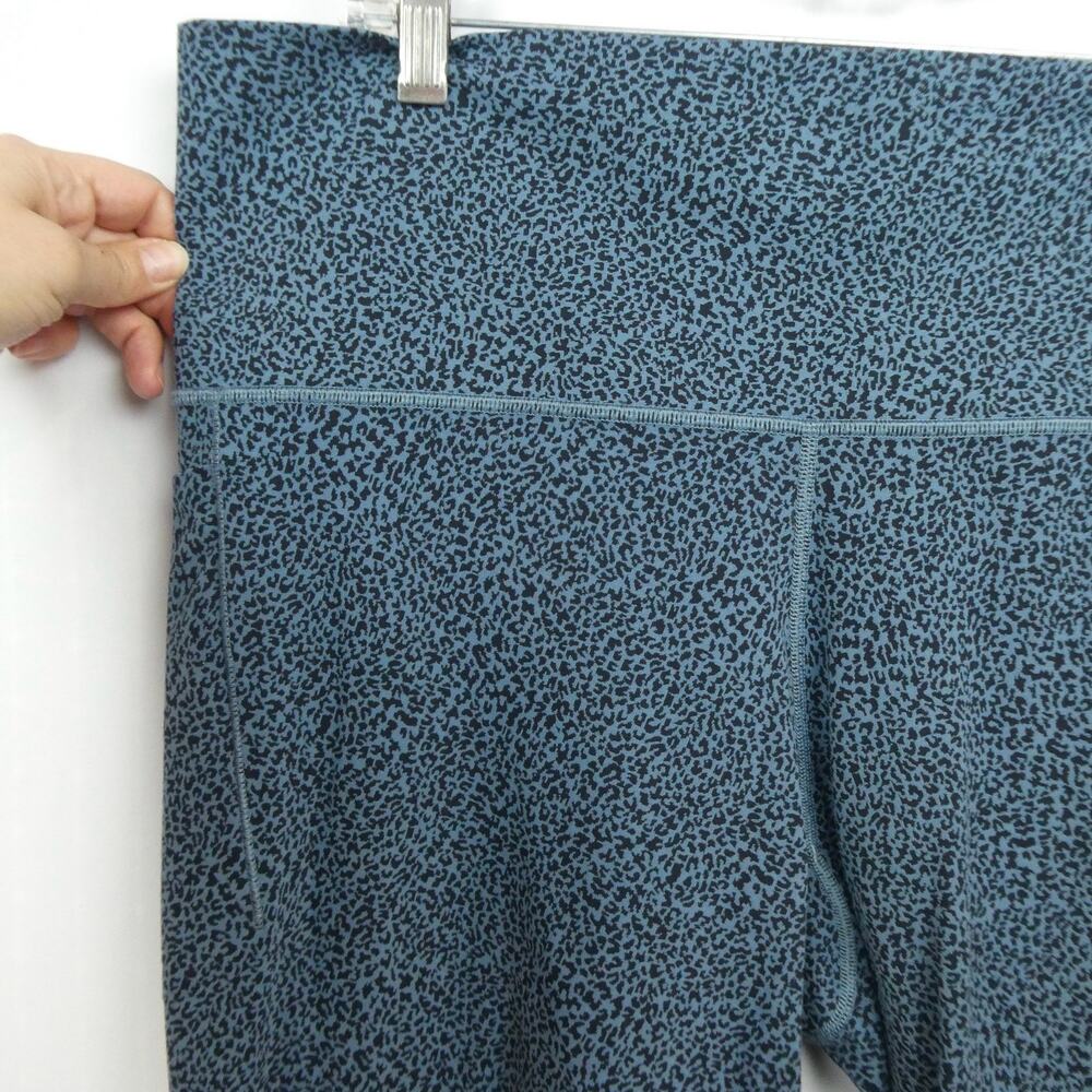 Athleta Salutation Stash II Textured Leggings Sz 2X Teal Leopard Tight 631936 - Picture 13 of 13